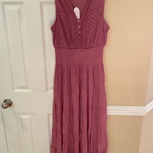 Women’s Medium Pink Maxi Dress